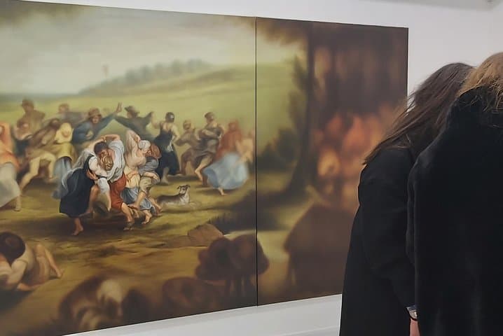 Marais Gallery Walk - Private Tour
