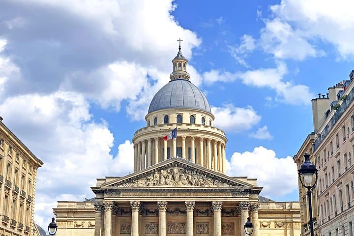 Historic Paris: Exclusive Private Tour with a Local