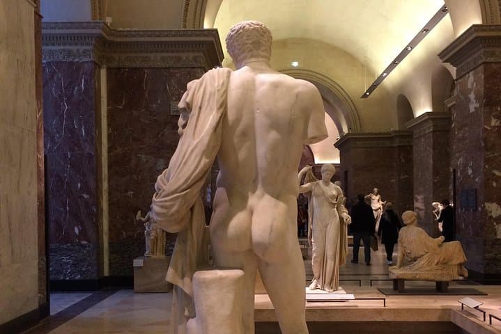 The Essential Louvre Masterpieces Tour - Limited to Six Guests