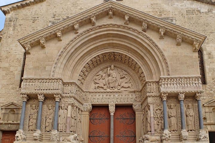 Arles: 2-Hour Private Walking Tour
