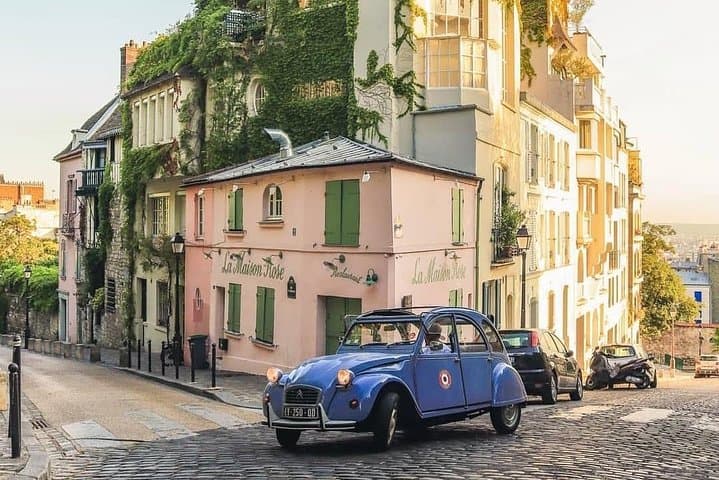 Vintage 2CV Adventure: 2-Hour Paris Highlights Tour