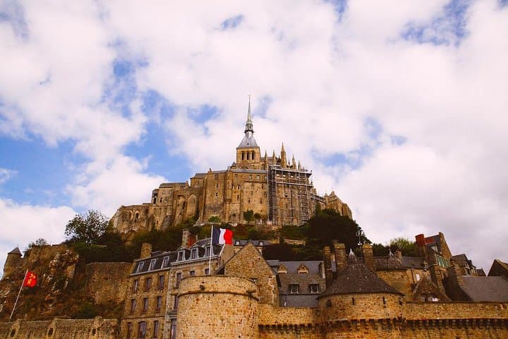 Private 12 hs tour to Mt. Saint Michel from Paris Hotel