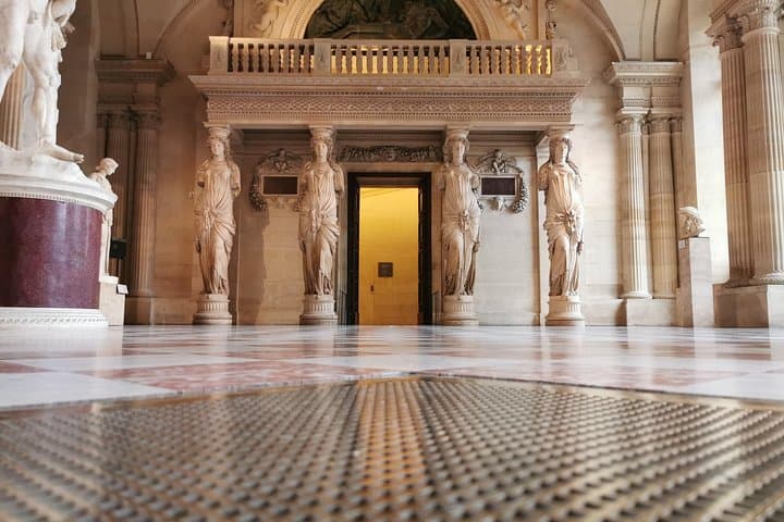Versailles Palace & Louvre Museum Private Day Tour from Paris