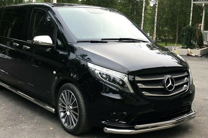 Airport Private Transfers in Luxury Van