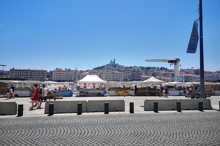 Private Marseille City tour and Private transfer to Any adress in Marseille includ the Airport