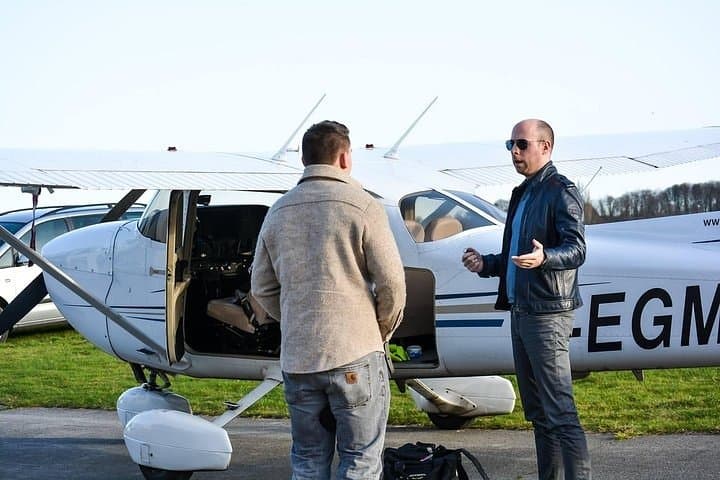 Private Sightseeing Flight above Nantes