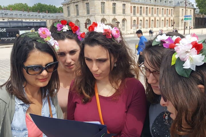 Historical treasure hunt in the city of Versailles