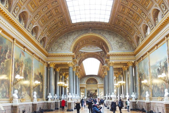 Versailles Palace and Gardens Skip the Line Access Guided Tour