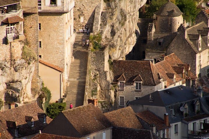 Full day tour with a english speaking driver guide Rocamadour and the most beautiful villages in France