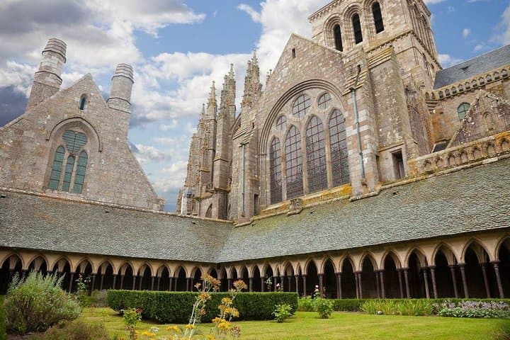 Fabulous Mont-Saint-Michel full day private tour