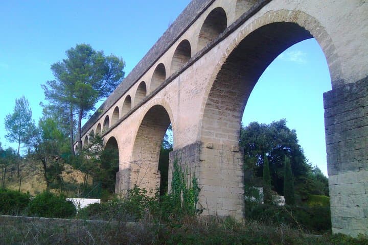 Private 2-hour Walking Tour of the Historical Center of Montpellier