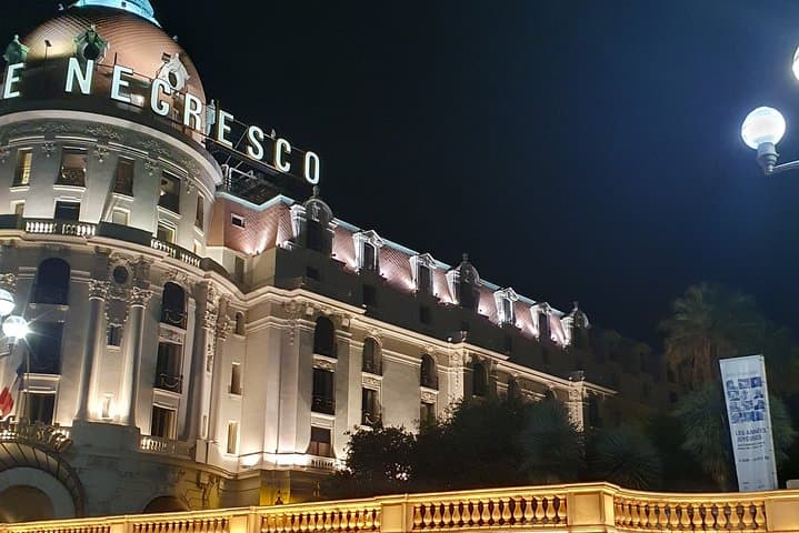 Private Transfer from Paris to Cannes