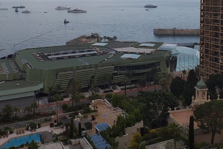 Private Transfer from Paris to Cannes