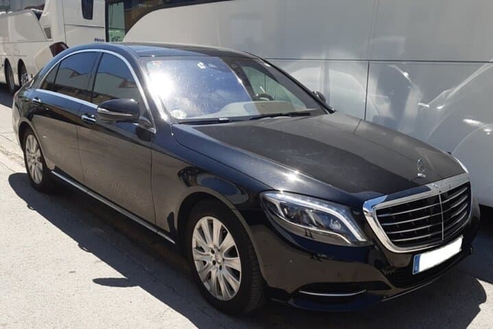 Private Transfer from Biarritz Airport to San Sebastian city