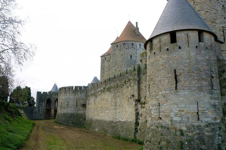 Private 2-hour Walking Tour of Carcassone with official tour guide