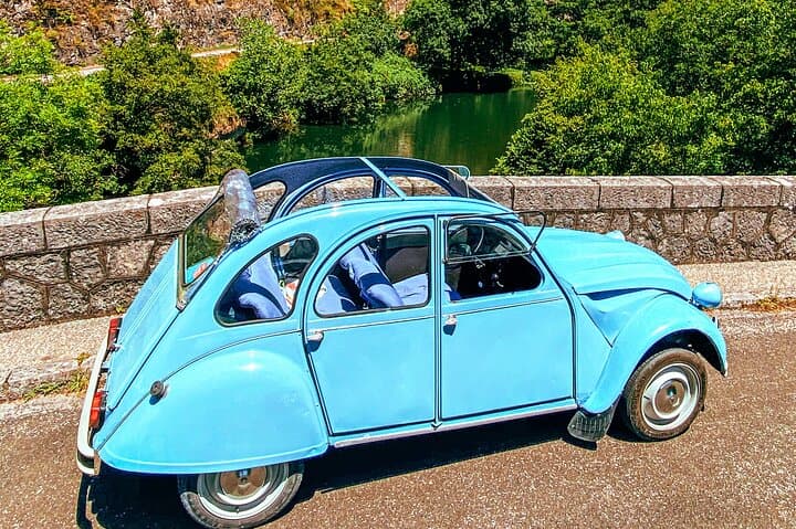 The Lot Valley in 2CV