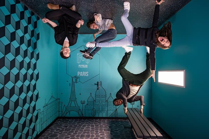Paris Museum of Illusions Entry Ticket