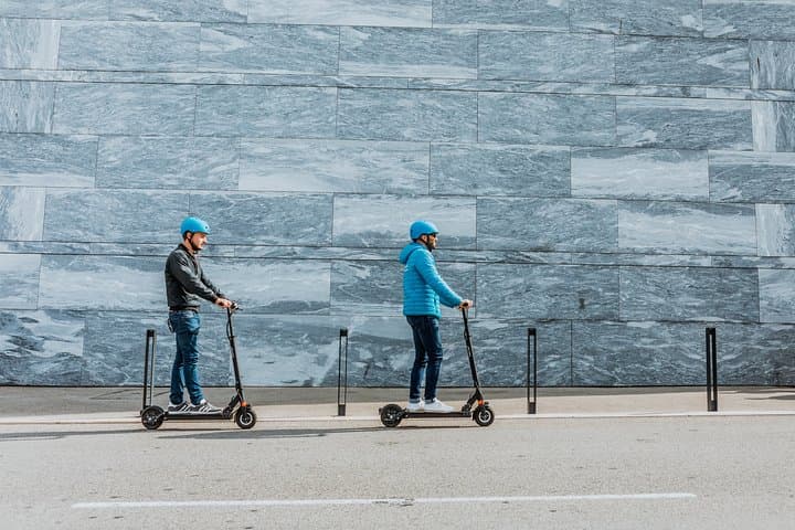 Come have fun and rent your electric scooter !