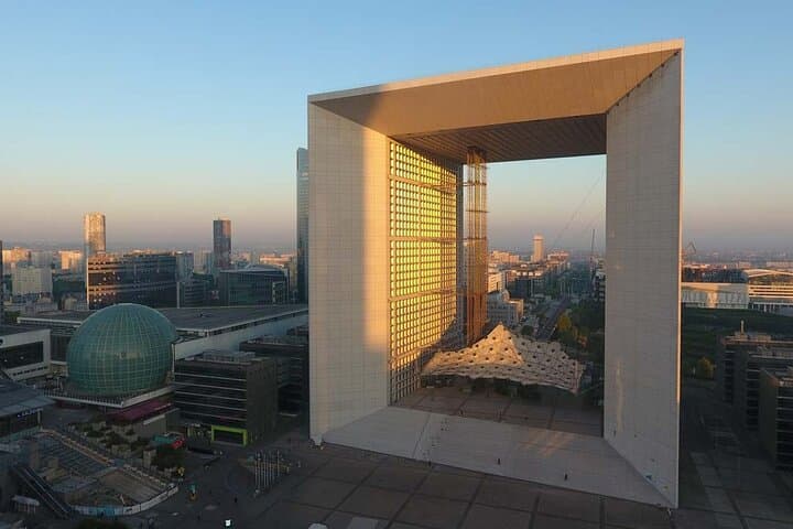 La Defense Private Transfer to Airport or Central Paris
