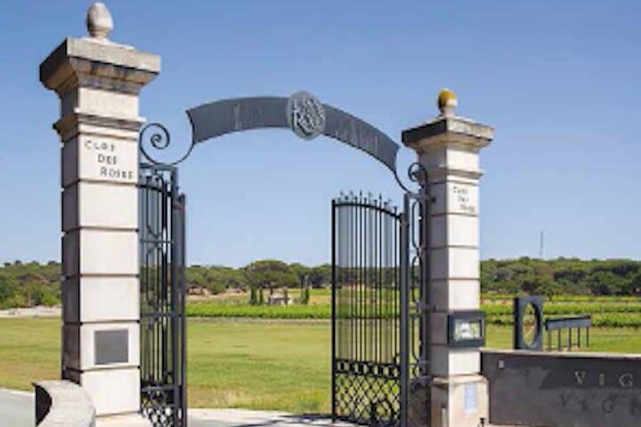 Clos des Roses Wine Tasting and Lunch