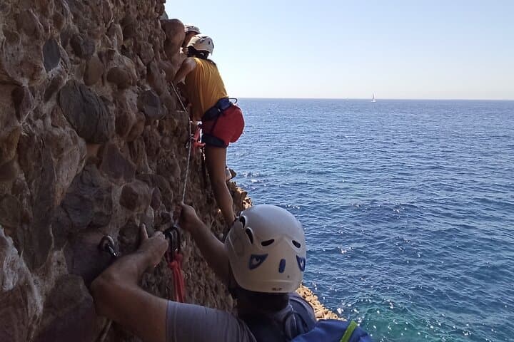 Rope Climbing Adventure and Hiking in La Ciotat
