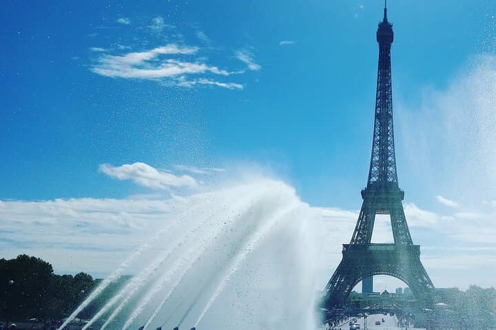 Private Eiffel Tower district walking tour with Rodin Museum