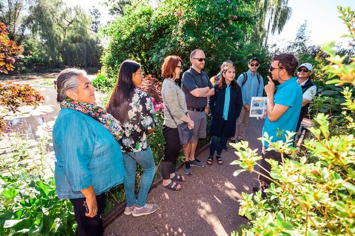 the guide and the small group