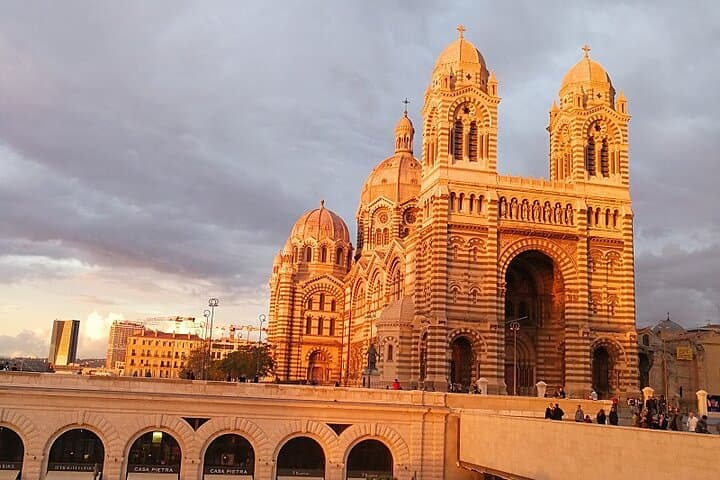 Marseille Driving and Walking- 4hour Private tour