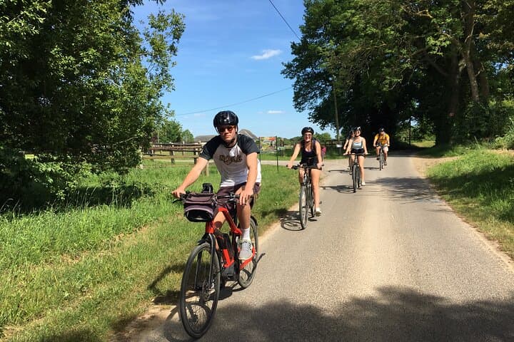 Normandy Food & Drink E-Bike guided Tour / Private