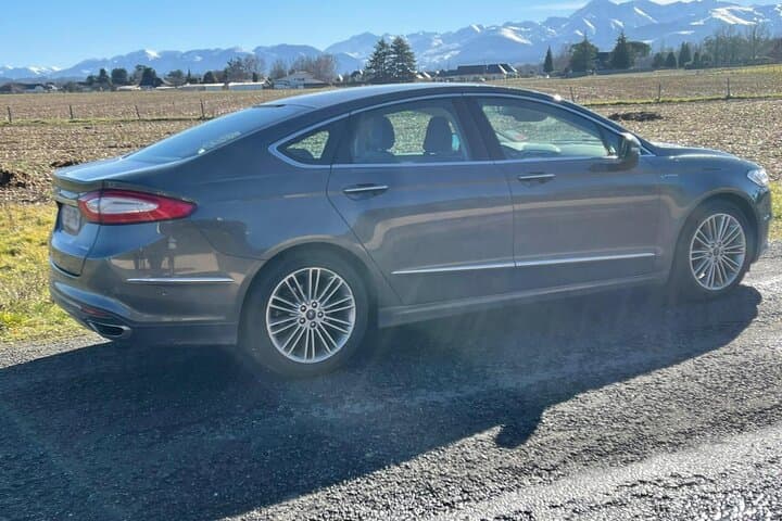 Private Driver VTC Uzein Airport and City