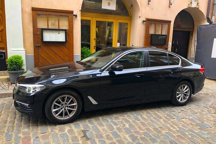Try find your better than us ! Airport transfer service in Paris HTL-APT (CDG)