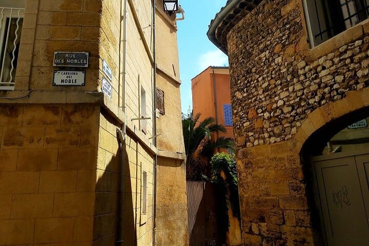 Public visit of Aix-en-Provence | The streets are told