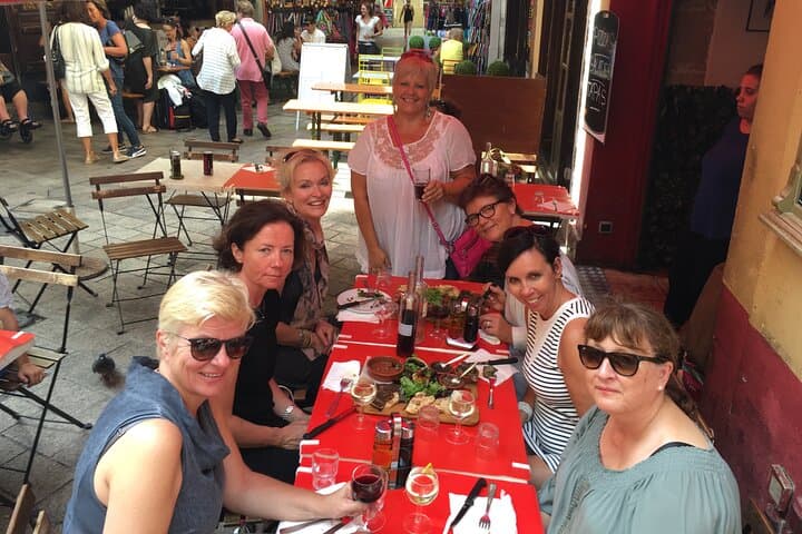 Private Food and History Walking Tour in Nice