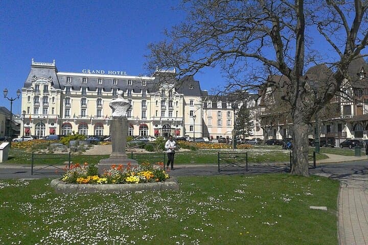 Private Van Tour of Cabourg Trouville Deauville from Paris