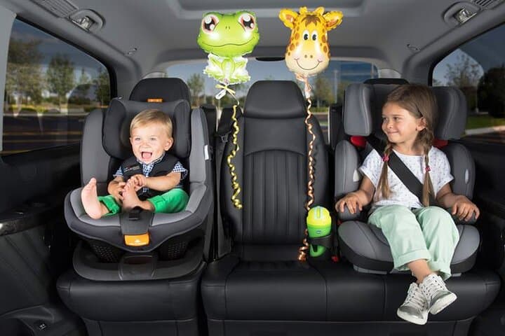 Airport transfer from Paris to Disneyland Paris/Parc Asterix (8pax)