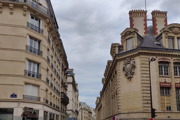 Full-Day Guided Tour in Paris with Hotel Pick Up & Drop