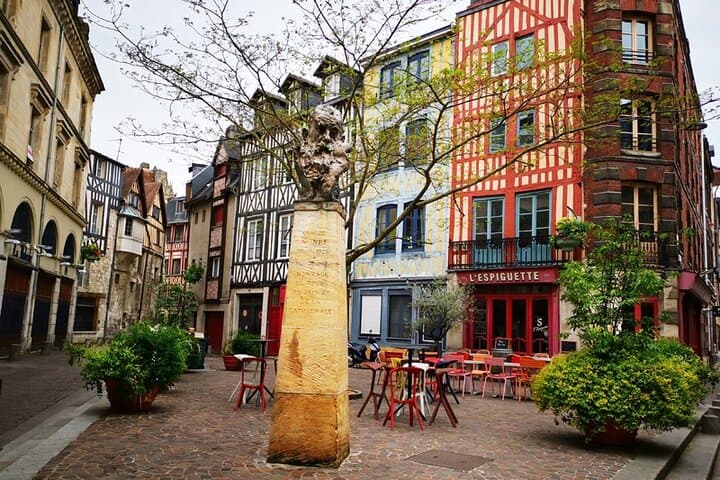 On the footsteps of Joan of Arc - Private day trip to Rouen