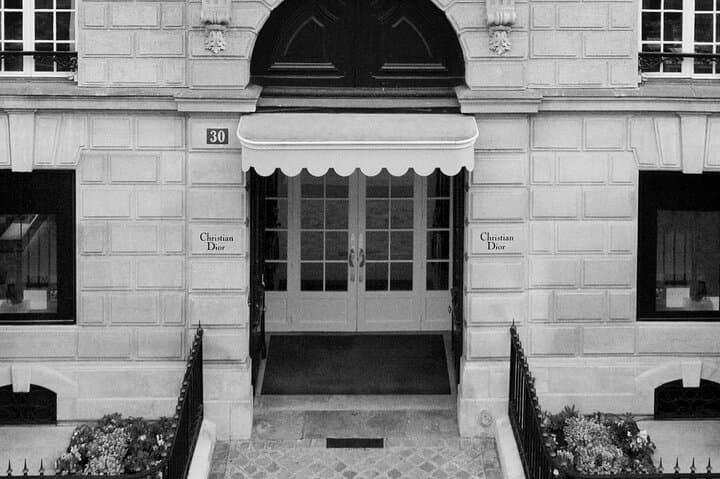 Paris 8-hours VIP Private Sightseeing and Shopping Tour in Paris