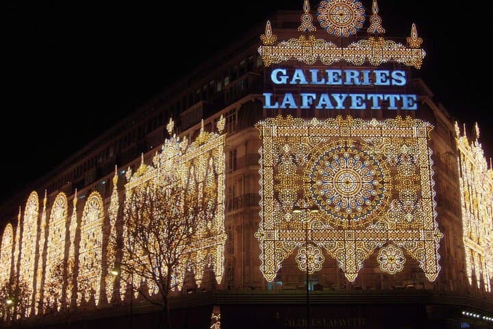 Paris 8-hours VIP Private Sightseeing and Shopping Tour in Paris