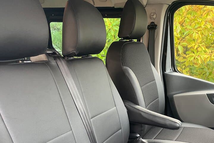 Transfer from CDG/ORLY/LBG Airport to Paris by Van (8PAX)