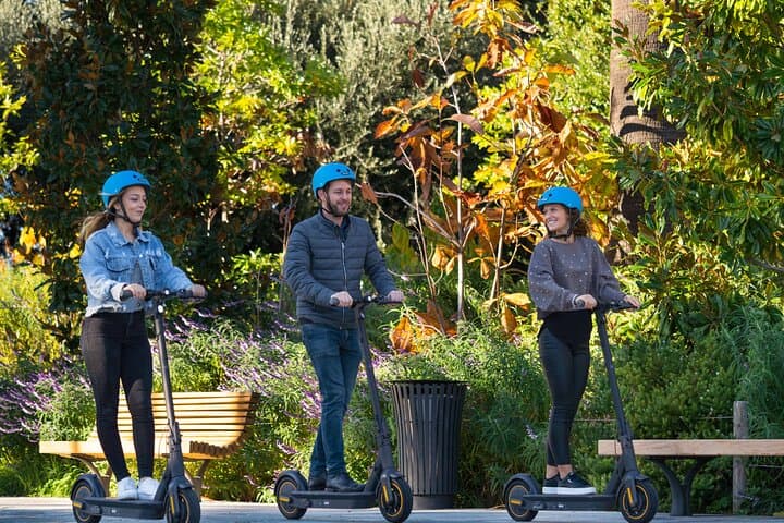 E-scooter / scooter rental in Nice