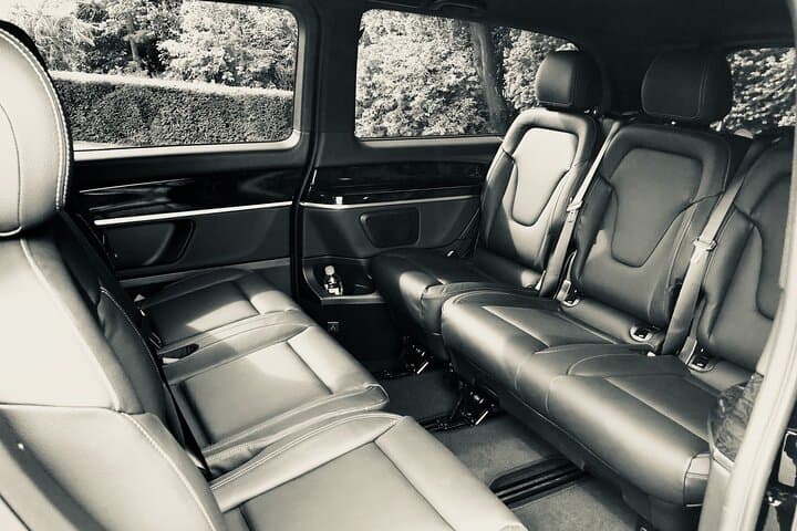 Private airport shuttle to/from Champagne (group price)