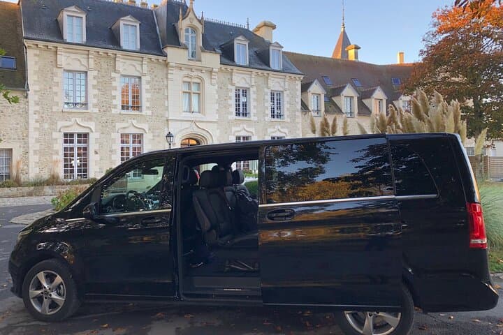 Private airport shuttle to/from Champagne (group price)