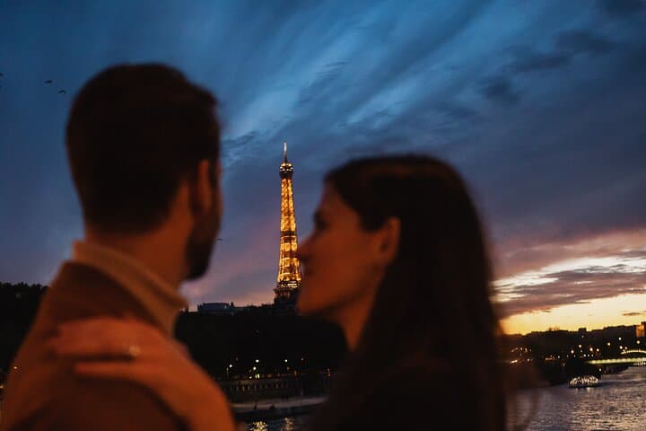 Private Photo Walking Tour Discovering the Beauties of Paris