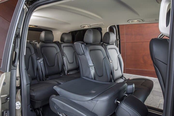 Private Transfer from Disneyland Paris to Paris Beauvias BVA