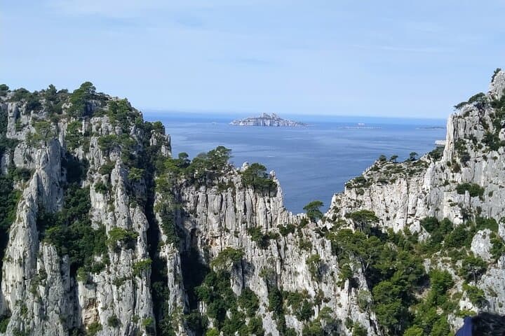 Breach of Castelvieil