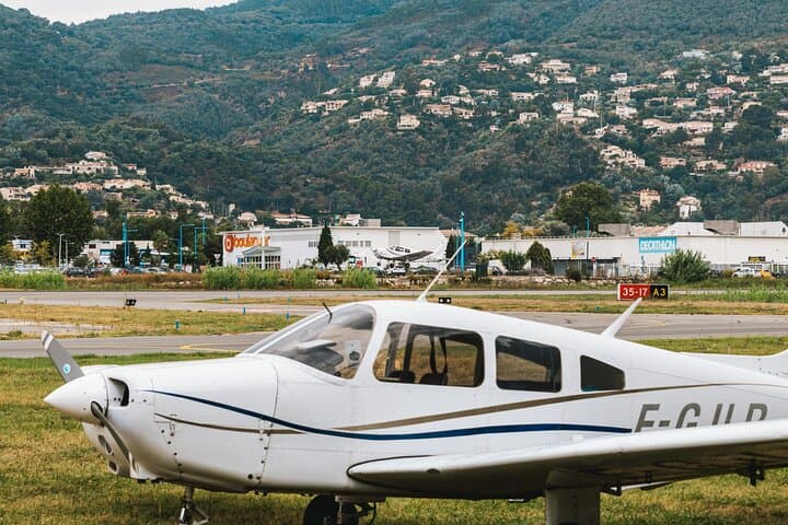 Fly above the French Riviera with a local pilot