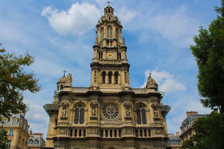 Paris Edith Piaf Walk: Montmartre Self-Guided Puzzle Tour