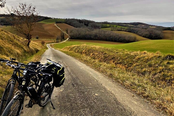 e-Bike Rentals and Circuits