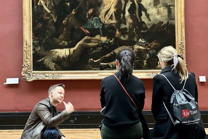 Louvre Max 6 People Small-Group Tour with Mona Lisa First Viewing